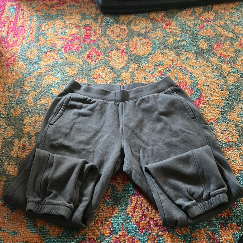 Gray ankle length jogger sweatpants size L